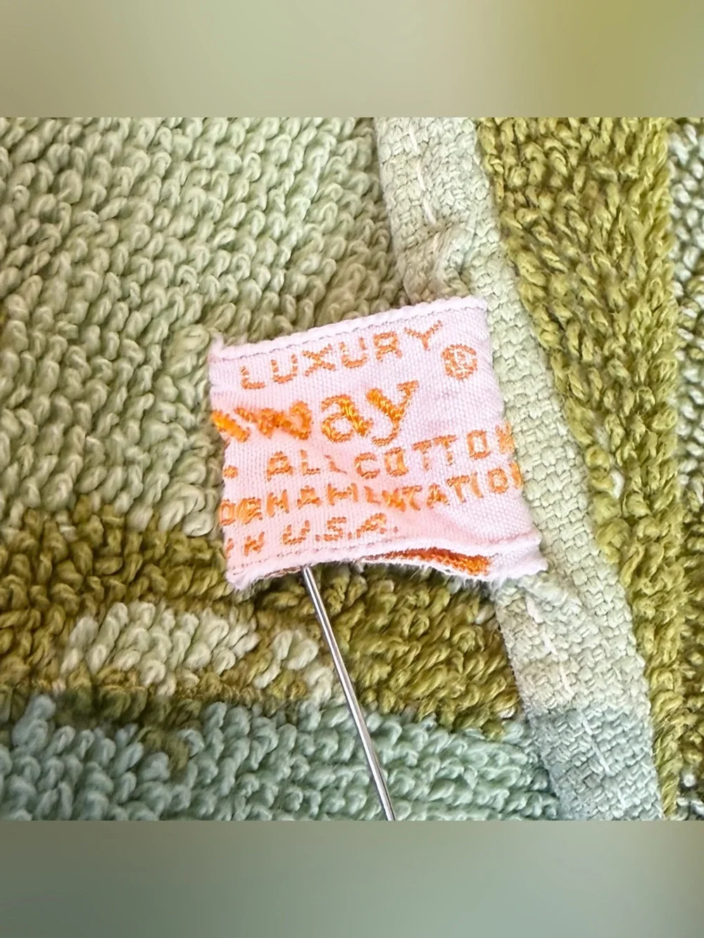 70s Green Rose Hand Towel